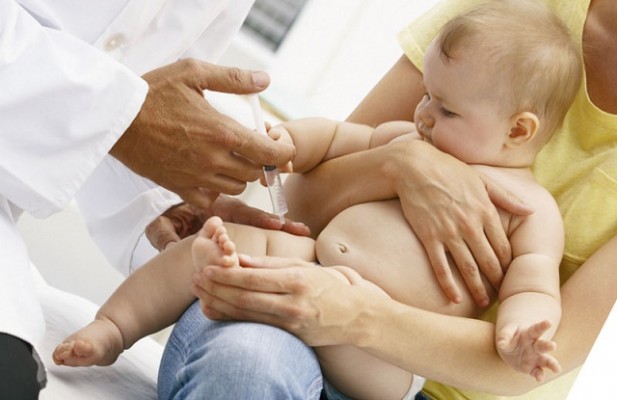Дополнителни боцкања за бебињата – Од наредната година две нови вакцини во календарот за имунизација!