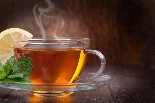 Едноставен чај од кој за една недела ќе намалите 8 сантиметри од струкот!