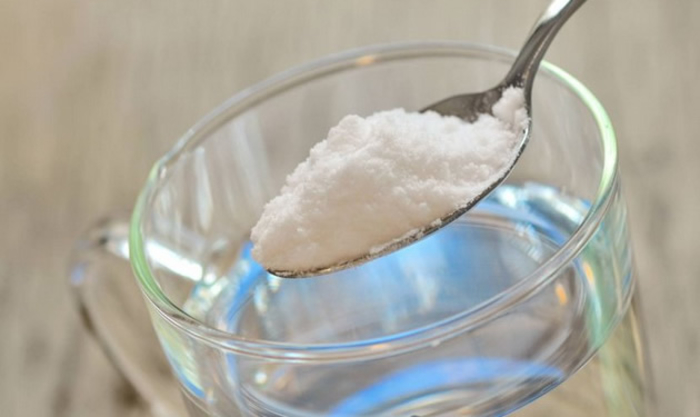Дилема – Дали сода бикарбона навистина лекува киселина во желудник?