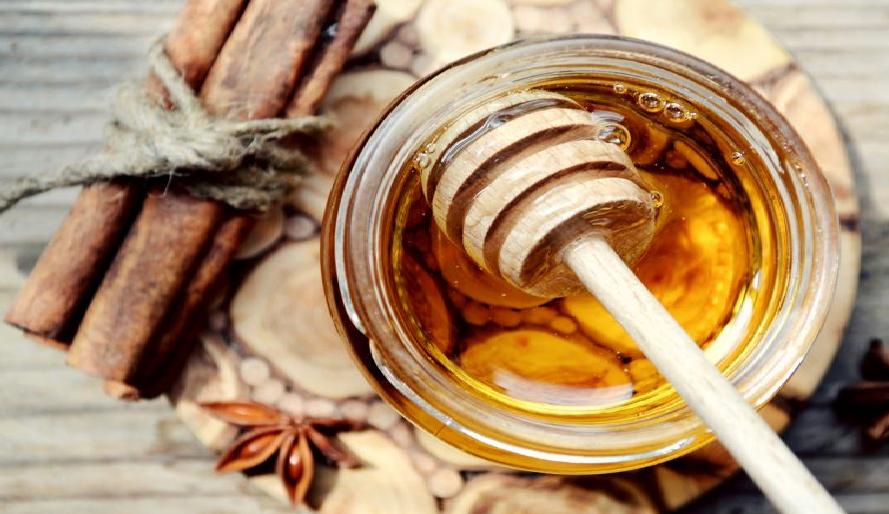 Комбинацијата од мед и цимет за добро здравје и витка линија