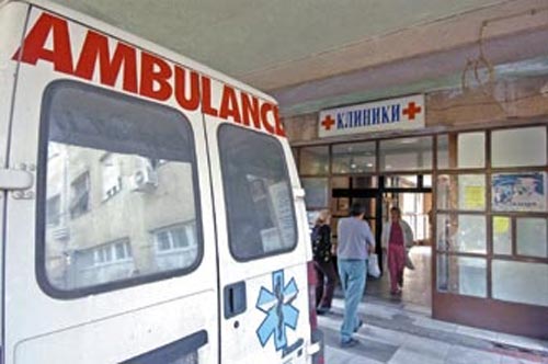 Вработена на скопските клиники била физички нападната од нејзин колега