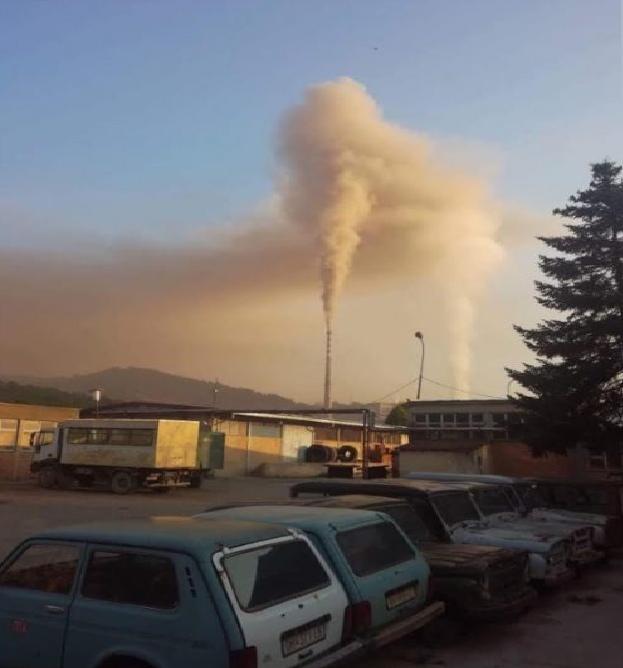 Власта и ЕЛЕМ прават еколошки геноцид на Кичево: Согоруваат пепел во ТЕЦ Осломеј, отровен чад над градот