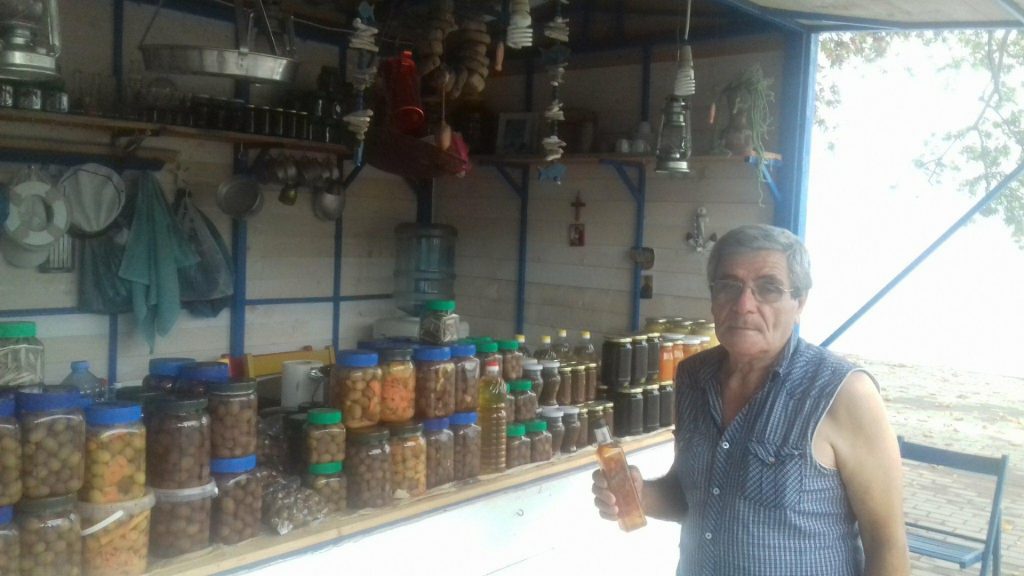 Цела Македонија го бара чајот од маслинки на Ангел Попов кој лекува дијабетес