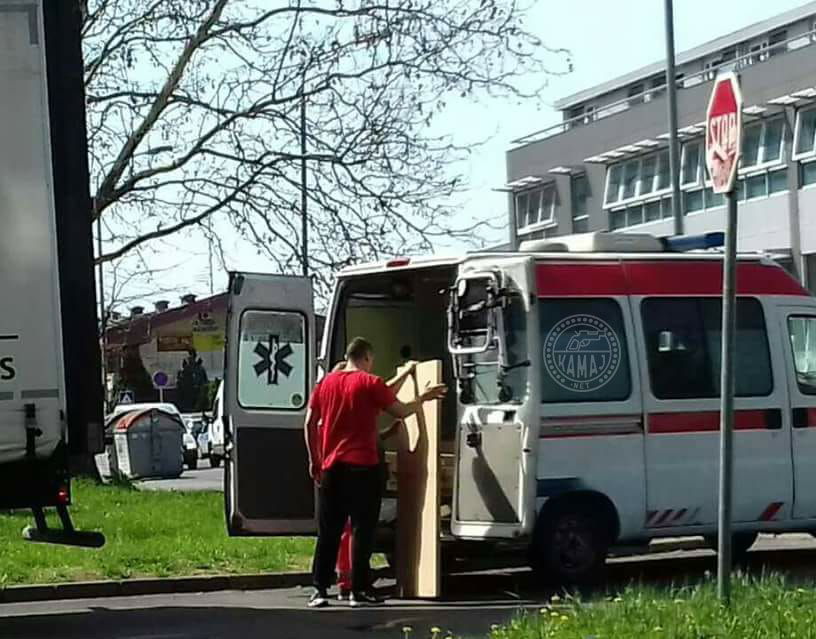 СКАНДАЛ: Охридската брза помош се користи за транспорт на мебел наместо пациенти!