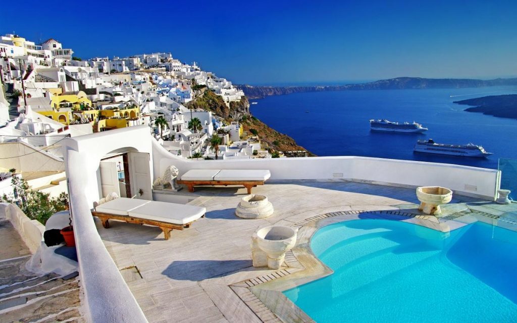 До 1 јули Грција речиси целосно ќе се врати во „новата нормалност“