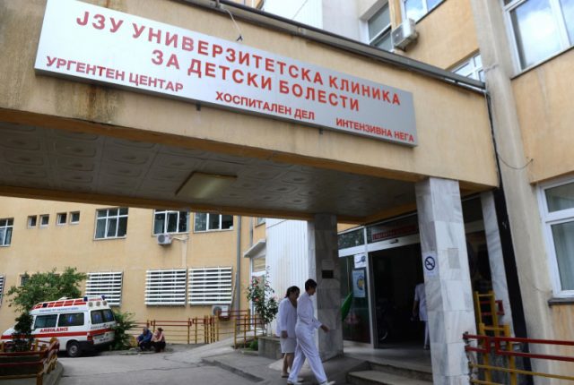Скандал: Пукната цевка на Детска клиника, Филипче ништо не презема