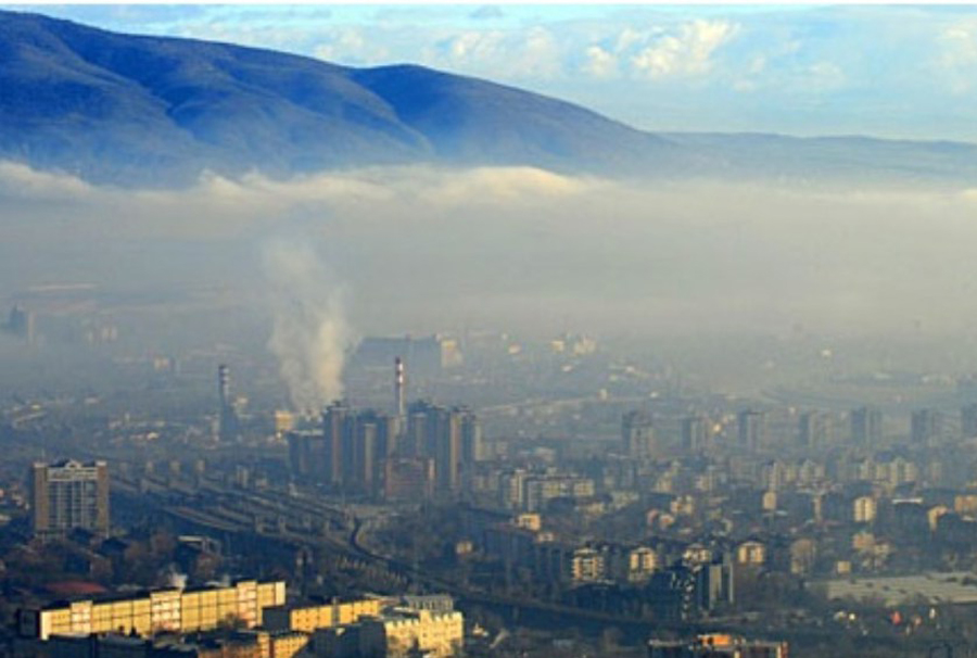 Алармантно: Вечерва во Карпош не се диши, загадени се и Центар, Миладиновци и Куманово