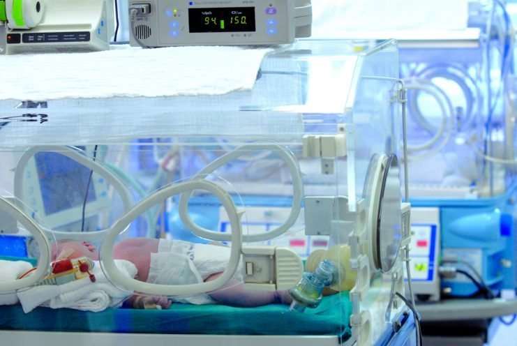 Венко Филипче објави уште една испревртена информација, правејќи ја да звучи како успех: намалена стапката на смртност кај предвремено родените деца за повеќе од 50%