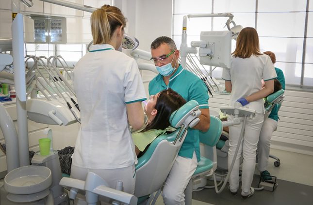 Дали комората на стоматолози ќе го крои моделот на плаќање на стоматолозите, откако ќе биде информирана од министерот Филипче?