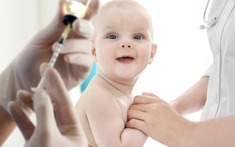 Вонредно вакцинирање против мали сипаници во Радишани и 6-месечни бебиња ќе вакцинира Министерот!