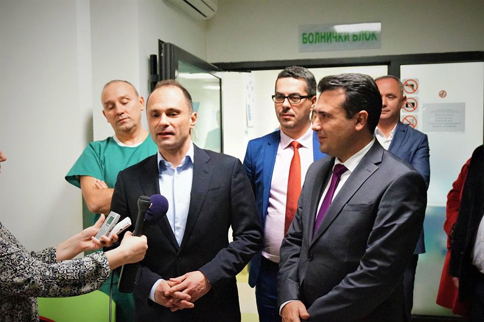 Кога треба да се фали е за прв пат во Македонија, инаку реалната состојба е трет пат во Македонија вграден механички срцев инплант!