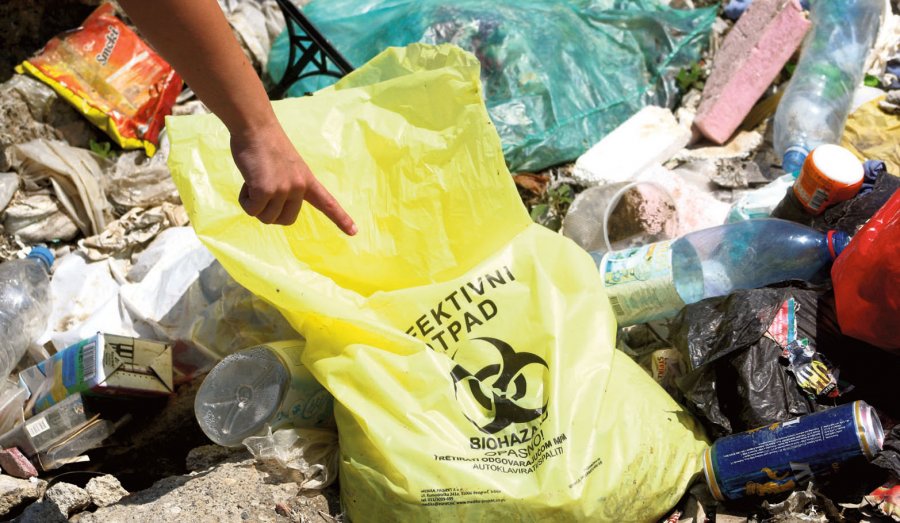 „Синлаб“ поради фрлање медицински отпад во контејнери си заработи санкцииправил