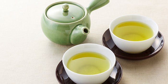 Во кој дел од денот треба да се пие зелен чај?