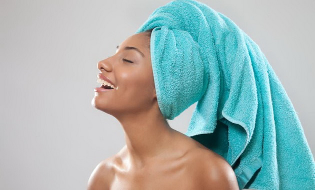 „Не излегувај со мокра коса“ – Колку долго не смеете надвор откако ќе ја измиете косата?