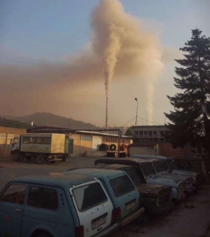 ФОТО: ТЕЦ „Осломеј“ стартува, но мерната станица за квалитет на воздухот не работи, еве што ќе дишат кичевчани од денес!