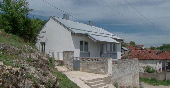 Вратите на амбулантата во село Јажинце остануваат затворени