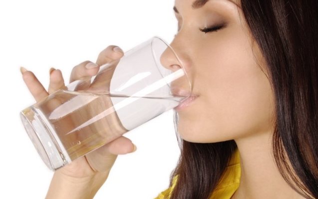 Кардиолог советува: За здрав живот ви треба само 1 чаша вода!