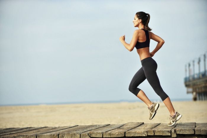 5 движења со кои треба да го размрдате телото пред да трчате
