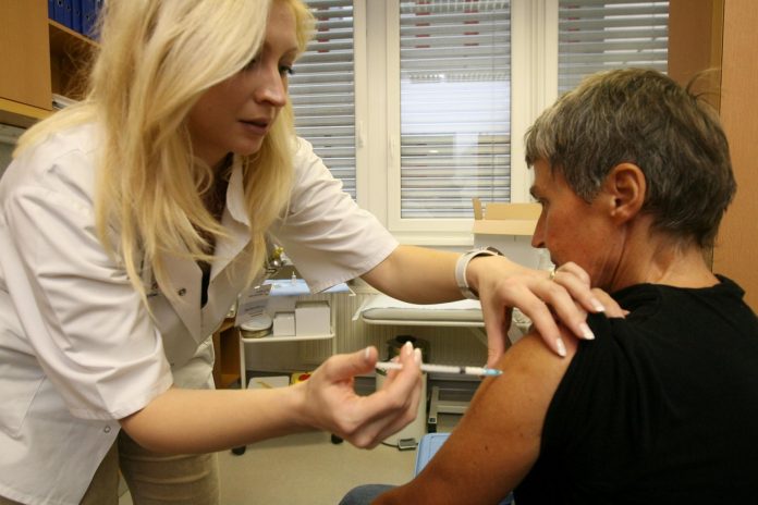 Вакцинацијата против сезонскиот грип ќе започне кон средината на октомври