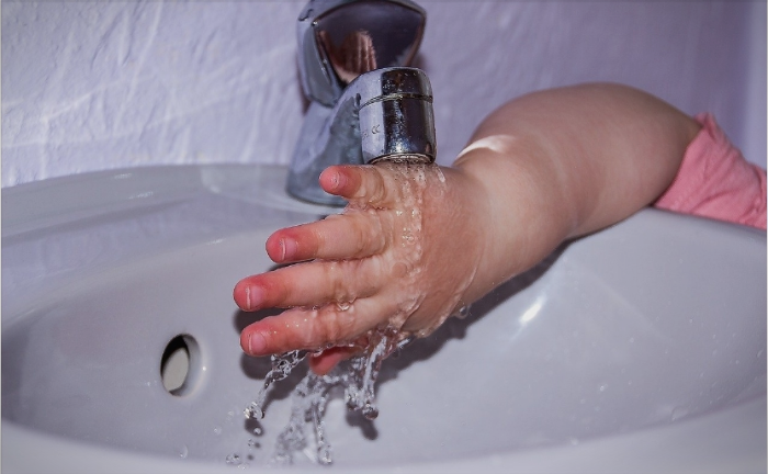 Учете ги децата да си ги мијат рацете, како се шири заразната жолтица?