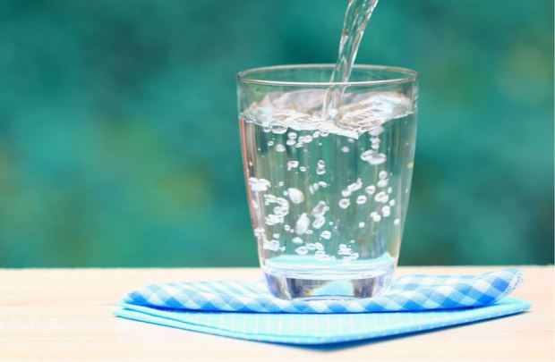 Во борбата против вишокот килограми многу ќе ви помогне минералната вода