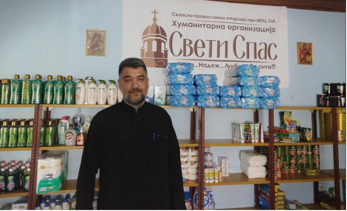 Црквата и Отец Оливер бараат спас за семејството Ахмети од Драчево