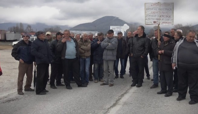 Протест на работници од „Еурокомпозит“, бараат исплата на заостанатите придонеси