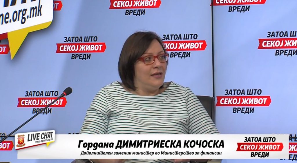 Димитриеска Кочоска: Власта требаше порано да реагира и да ги спроведе мерките, стабилноста на економија зависи од тоа колку ќе трае кризата во Македонија