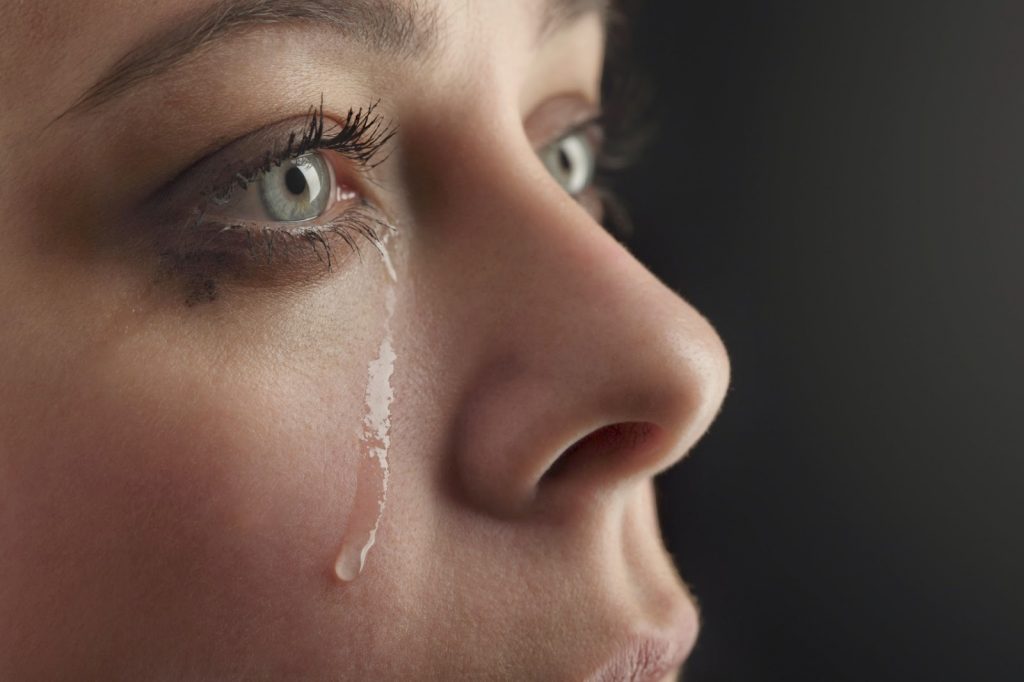 Не ги задржувајте солзите: Тие се добри за вашето физичко и психичко здравје