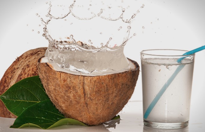 Кокосова вода – природен еликсир за вечна младост