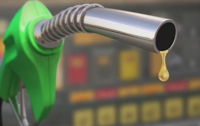 Нови цени на горивата од полноќ, бензините поскапуваат