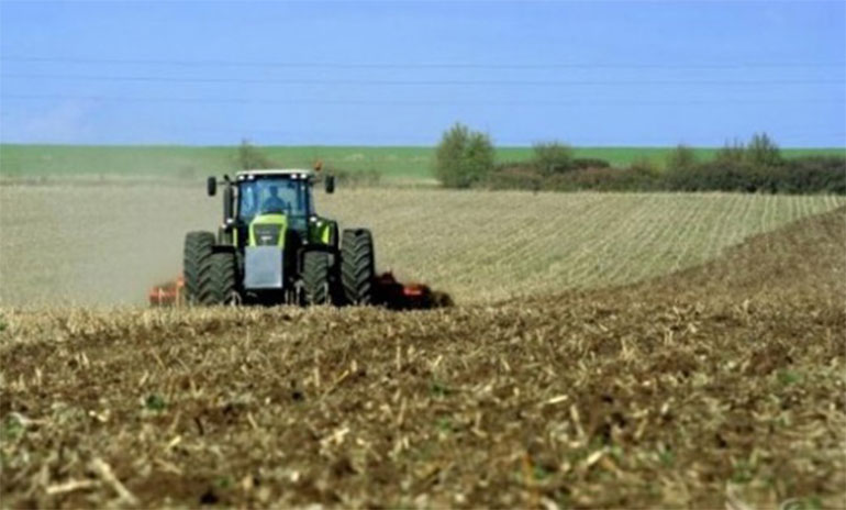 Земјоделците може да ги користат веќе извадените „трајни“ дозволи и во тридневниот карантински викенд
