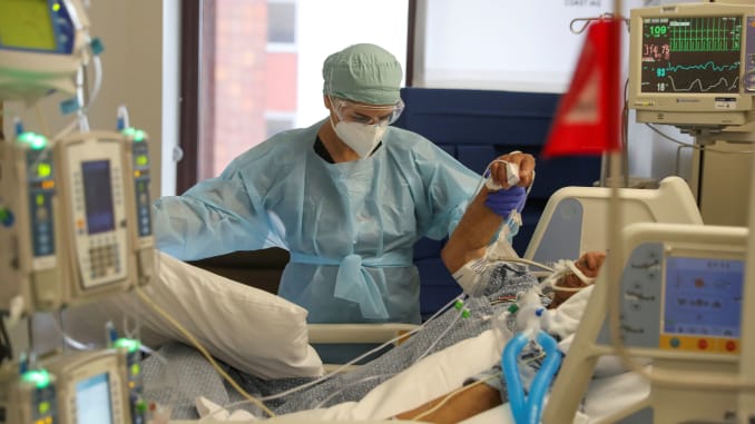 Медицинскиот персонал од Аризона ужаснат од бројот на починати секој ден