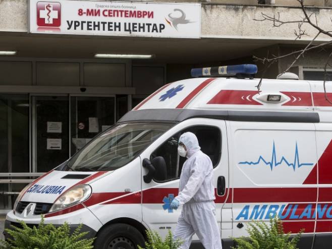 Коронавирусот во Македонија зарази нови 234 случаи, а 25 лица починаа