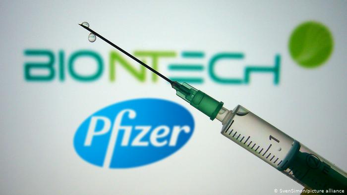 Директорот на Бионтек изјави дека само вакцинација нема да биде доволна да се спречи ширењето на омикрон
