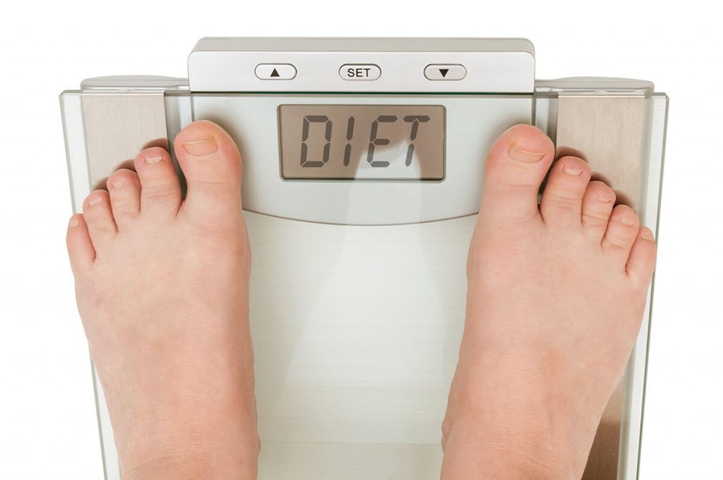Истражување: Големината на оброкот и брзината на јадење влијае на телесната тежина