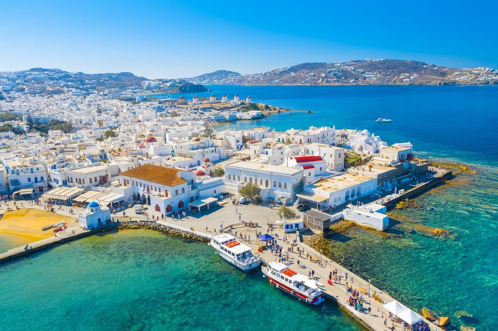 Грција регистрира зголемен број на заболени со Ковид-19 и тоа на туристичките дестинации