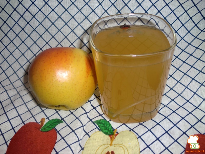 Сокот од јаболко е вистинска мала ризница на хранливи состојки за детскиот организам