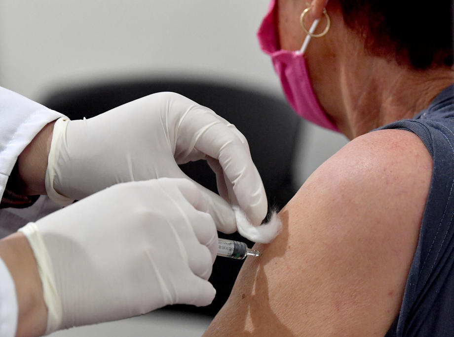 Вакцините против сезонски грип пристигнаа, еве како да се пријавите