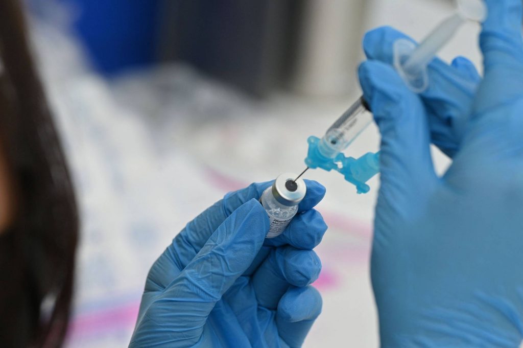 Во Хрватска пристигнаа 187 илјади нови дози вакцини против сојот омикрон