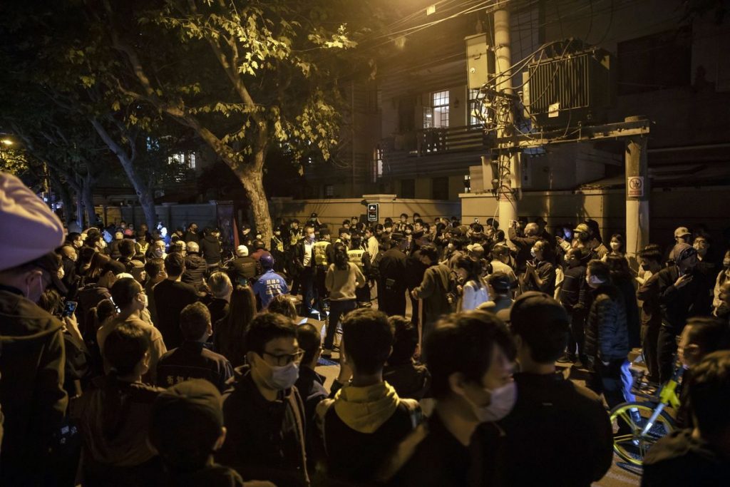 Во Шангај денеска избувнаа протести поради мерките за спречување на Ковид-19