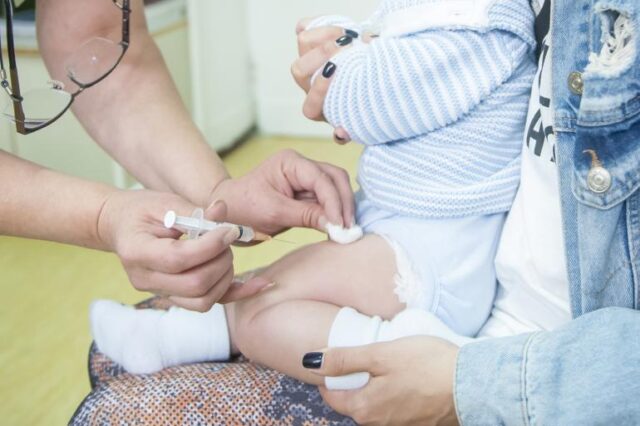 Над 3.600 деца се имунизирани дома или им се закажани термини за вакцинација во кампањата „Од врата до врата“